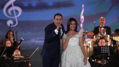 مدحت صالح يستلهم الأساتذة على مسرح النافورة.. ومشاركة مميزة من مواهب الأوبرا