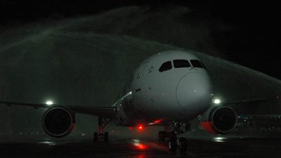 وصول أولى رحلات مصر للطيران القادمة من طوكيو إلى القاهرة