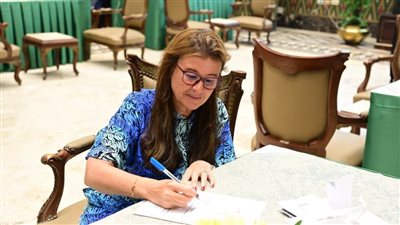 شيرين عليش تزكى ترشيح السيسي لفترة رئاسية جديدة لاستكمال مسيرة البناء والتنمية