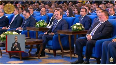 عاجل.. الرئيس السيسي يشهد جلسة 