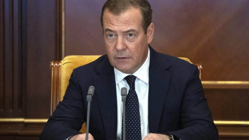 دميتري ميدفيديف