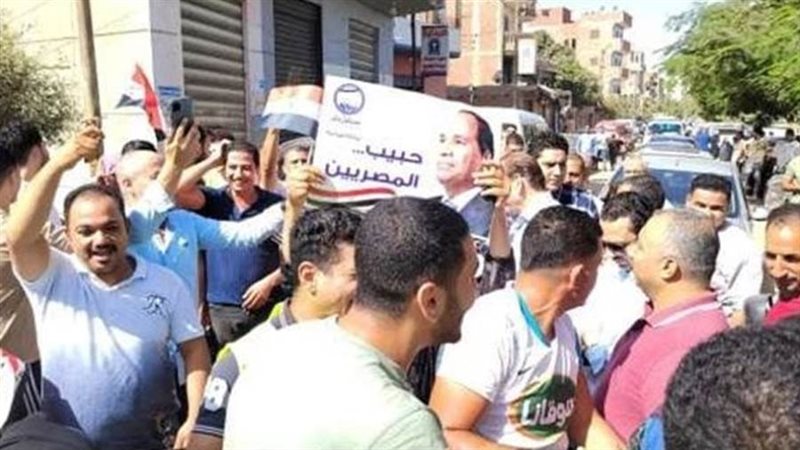 مسيرات حاشدة لآلاف