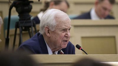 موسكو: تنحي آخر رئيس لحكومة سوفيتية عن عضوية مجلس الاتحاد الروسي قبل انتهاء ولايته