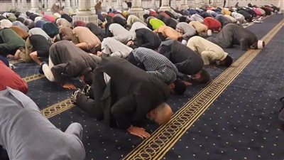 لأول مرة في مسجد الإمام الحسين.. صلاة التهجد برواية ورش