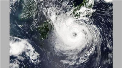 تحذيرات في تايوان من اقتراب إعصار 