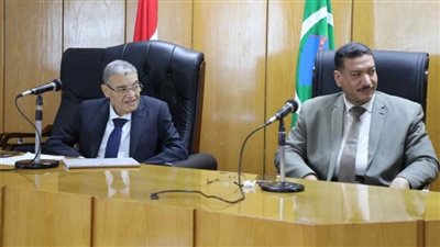 محافظ المنيا يبحث آليات تحديث مخطط التنمية العمرانية 