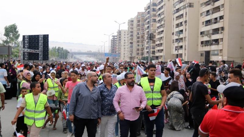 جانب من المسيره