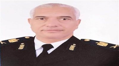 مدير أمن الإسماعيلية يؤدي واجب العزاء في الشهيد لبده ضحية حريق مديرية أمن الإسماعيلية