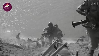 عاجل| بالفيديو.. المصريون في مواجهة خط 