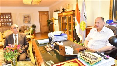 محافظ أسيوط يتابع تنفيذ مشروعات حياة كريمة بمنفلوط وديروط بإجمالي 339 مشروعًا