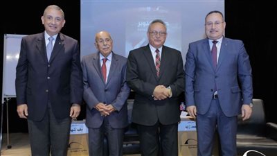 الدكتور مفيد شهاب يروي تفاصيل المعركة القانونية لاستعادة طابا في ندوة بمكتبة الإسكندرية