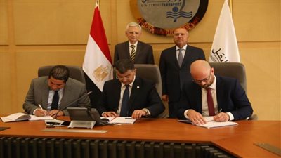 وزير النقل والسفير الفرنسي بالقاهرة يشهدان توقيع مذكرة تفاهم للخط السادس للمترو (الخصوص/المعادي الجديدة)