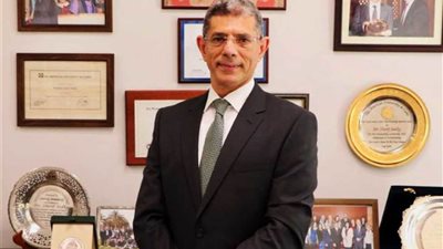 رئيس وكالة الفضاء المصرية وسفير سنغافورة يبحثان تعزيز التعاون في استكشاف الفضاء