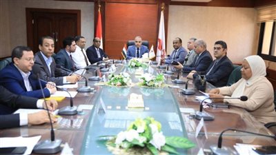 وفد من وزارة الصحة يزور 