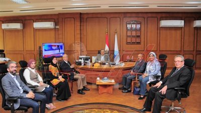 رئيس جامعة كفر الشيخ يستقبل لجنة قطاع الآداب بالأعلى للجامعات