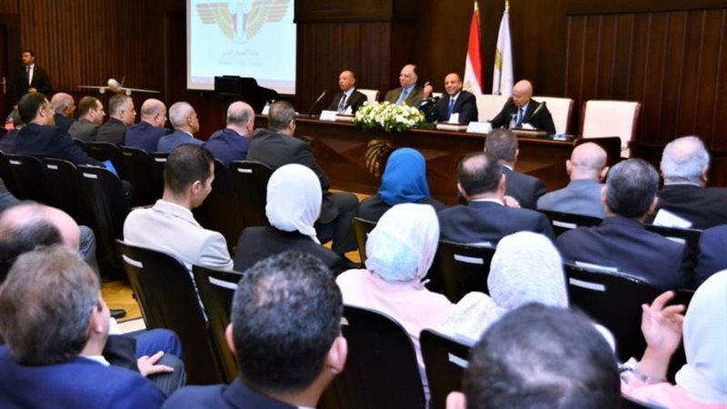 خلال فاعليات الندوة