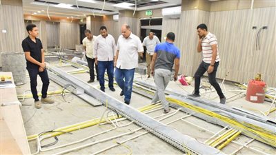 محافظ أسيوط يتفقد أعمال إنشاء مركز السيطرة الموحد للشبكة الوطنية للطوارئ والسلامة