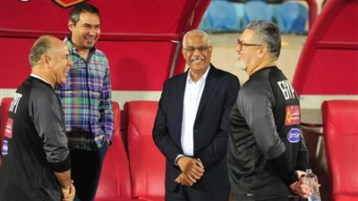 جمال علام يشهد تدريب المنتخب الأوليمبي ويلتقي ميكالي قبل ودية الأردن 