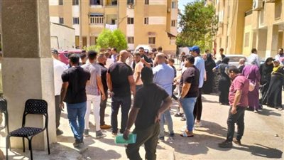 إقبال من المواطنين على مكاتب الشهر العقاري بالغربية لإجراء توكيلات للرئيس السيسي