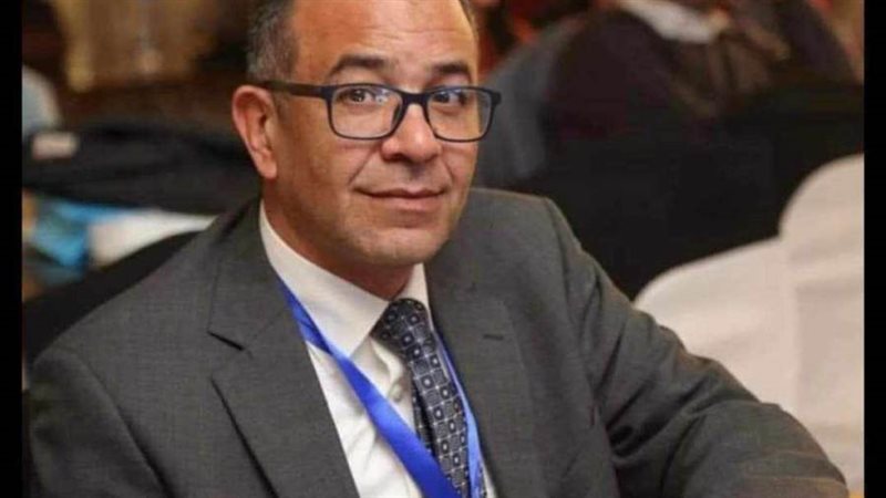 الدكتور طارق فتح