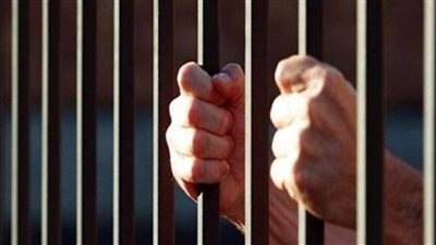 ضبط تشكيل عصابي يتاجر في المخدرات بالجيزة