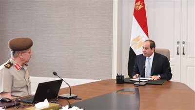 عاجل.. الرئيس السيسي يجتمع مع رئيس الهيئة الهندسية للقوات المسلحة