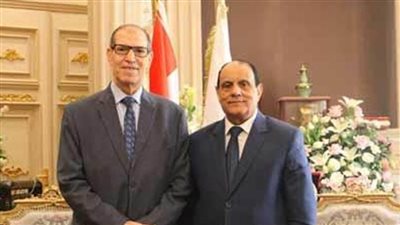 رئيس هيئة النيابة الإدارية يزور رئيس محكمة النقض