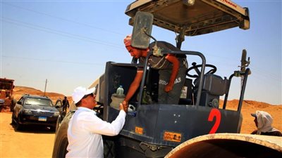 تنمية الريف المصري الجديد: الانتهاء من شق وتمهيد وتأهيل ٢٤٠٠ كيلو متر بأراضي مشروع الـ ١.٥ مليون فدان