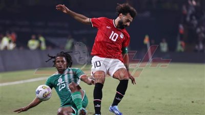 بالصور.. تحليل مصر والجزائر.. ڤيتوريا يفوز بمعركة وسط الملعب أمام بلماضي