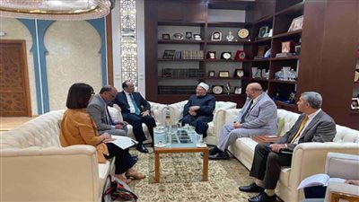 مفتي الجمهورية يبحث مع وزير الشؤون الدينية التونسي سبل التعاون الإفتائي والديني