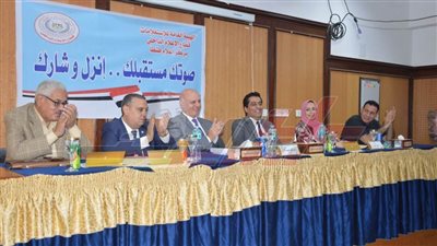 محاضرة ثرية للكاتب الصحفي أيمن عبدالمجيد بجامعة طنطا بين دروس الماضي وتحديات الحاضر