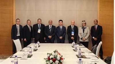 وزير الطيران المدني يلتقي رئيس شركة هواوي العالمية