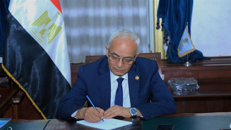 رضا حجازى وزير التربية