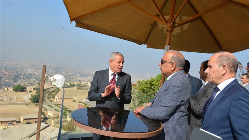 وزير قطاع الأعمال