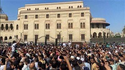 عاجل.. متظاهرو الأزهر يدعمون الرئيس السيسي وينددون بالعدوان الإسرائيلي
