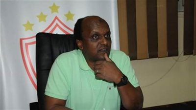 يوسف ودعبس يدليان بصوتيهما في انتخابات الزمالك