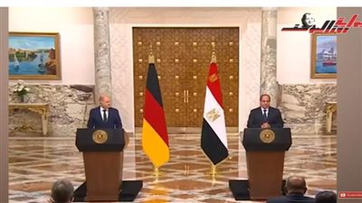 د. أيمن سمير خبير العلاقات الدولية: عملية التهجير القسري ضد القانون الدولي ومواثيق جنيف الأربعة