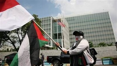 عاجل..إحراق صور 