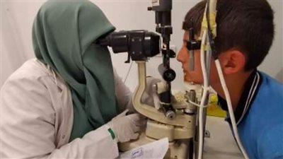 توقيع الكشف الطبي وصرف العلاج بالمجان لـ4417 مريضًا بقافلة طبية ضمن 