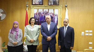 بالتعاون مع مؤسسة 