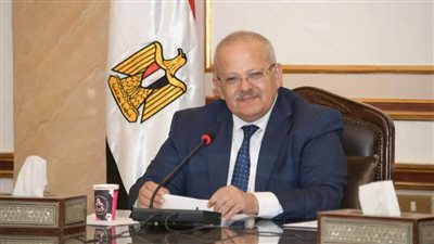 رئيس جامعة القاهرة يبحث آخر تطورات الأعمال بالمعهد القومي للأورام 500 500