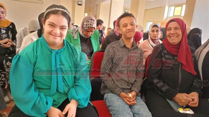 البرنامج التثقيفي