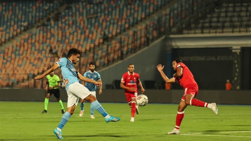 بيراميدز وفيوتشر