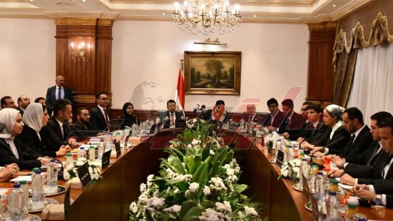 برلمان الشباب