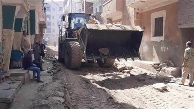 رصف 9 شوارع وطريق الخريجين بمطاي بإجمالي طول 10,5 كم