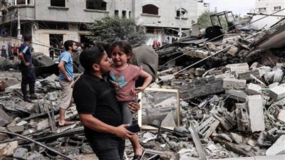 استشهاد 5 فلسطينيين في قصف إسرائيلي على قطاع غزة.. والأمم المتحدة تضطر لوقف عملياتها بالقطاع لنفاد الوقود