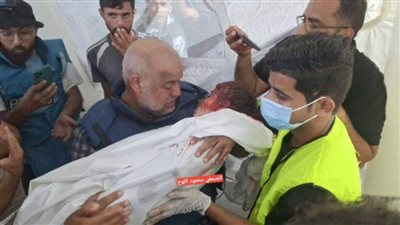 عاجل| استشهاد زوجة وأبناء الصحفي وائل الدحدوح