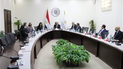 وزير التعليم العالي يرأس اجتماع مجلس إدارة هيئة التبادل التعليمي 