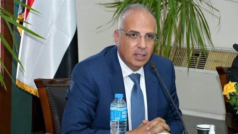 وزير الموارد المائية