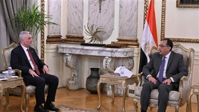 رئيس الوزراء يلتقي وزير التجارة التركي لبحث تعزيز العلاقات التجارية والاستثمارية
